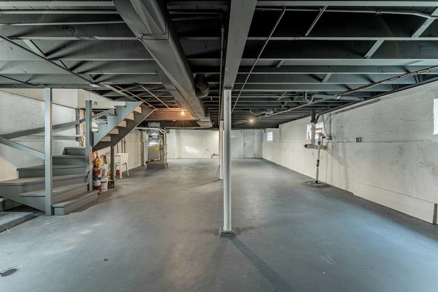 8055 S Wabash Avenue, Chicago, IL 60619
