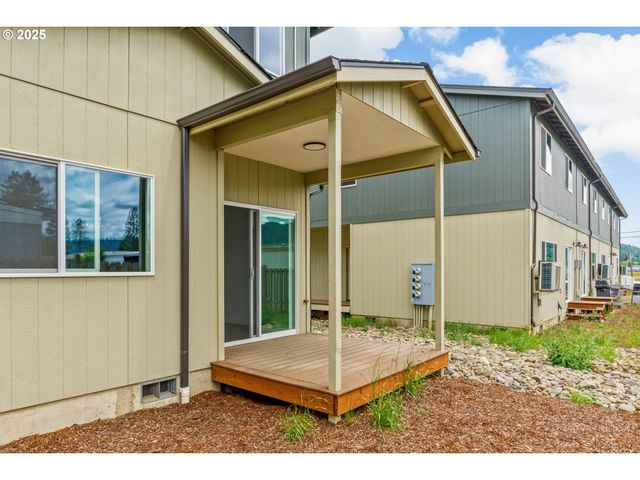 160 ALLISON Ave, Sutherlin, OR 97479