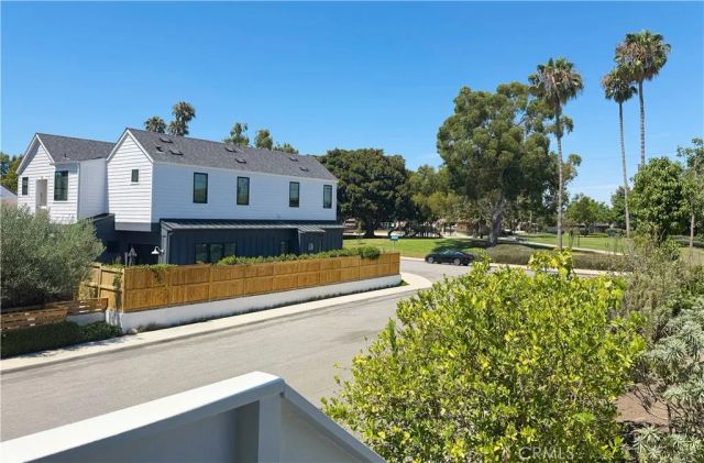 253 Knox Place B, Costa Mesa, CA 92627