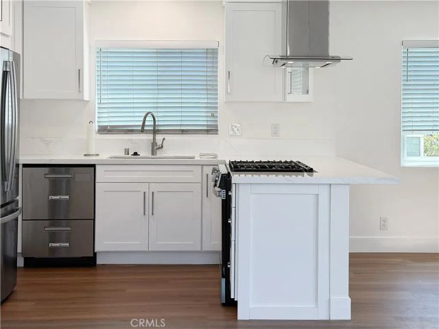 253 Knox Place B, Costa Mesa, CA 92627