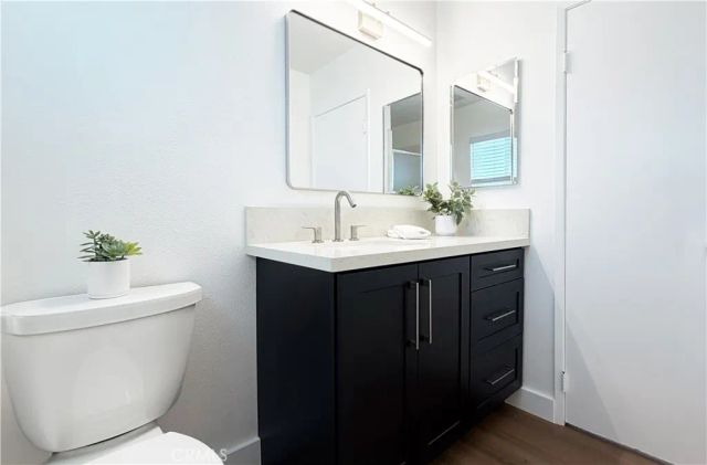 253 Knox Place B, Costa Mesa, CA 92627