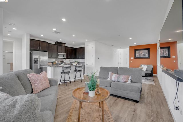 2754 Lily Ct, Antioch, CA 94531