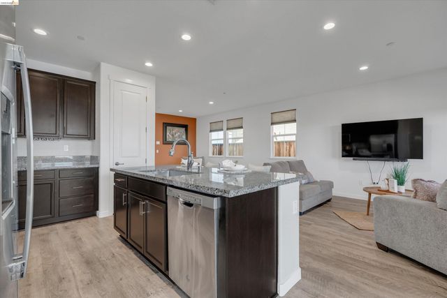 2754 Lily Ct, Antioch, CA 94531