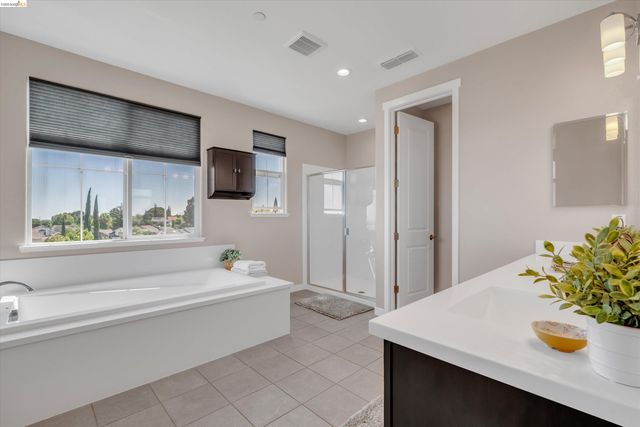 2754 Lily Ct, Antioch, CA 94531