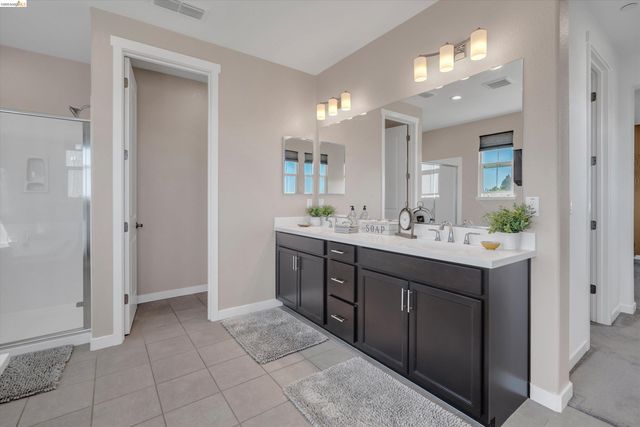 2754 Lily Ct, Antioch, CA 94531