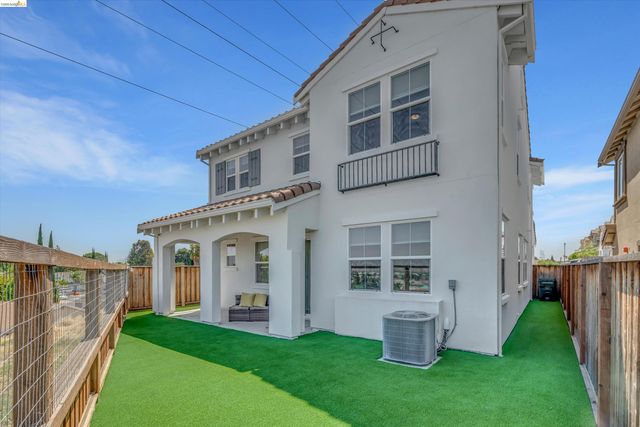 2754 Lily Ct, Antioch, CA 94531