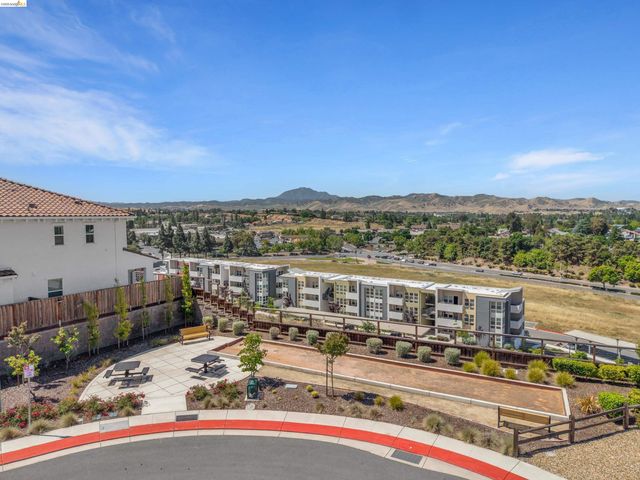 2754 Lily Ct, Antioch, CA 94531
