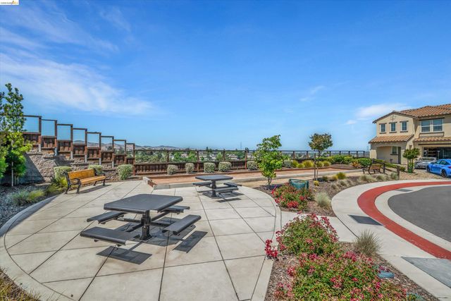 2754 Lily Ct, Antioch, CA 94531