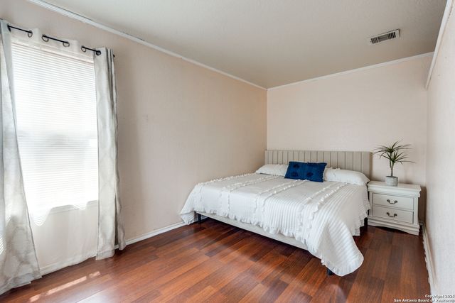 523 Mathis Mdw, San Antonio, TX 78251