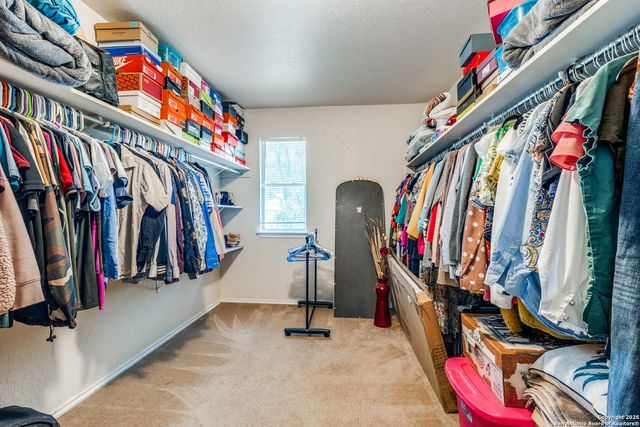 523 Mathis Mdw, San Antonio, TX 78251