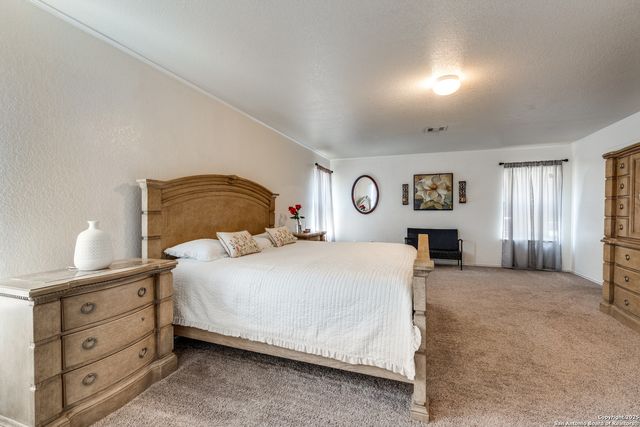 523 Mathis Mdw, San Antonio, TX 78251