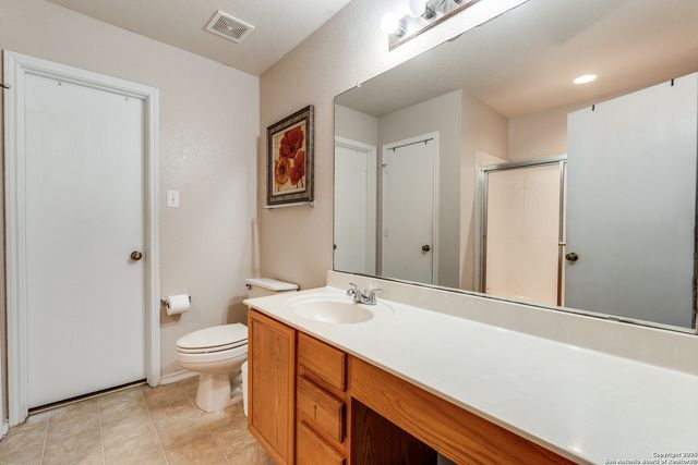 523 Mathis Mdw, San Antonio, TX 78251