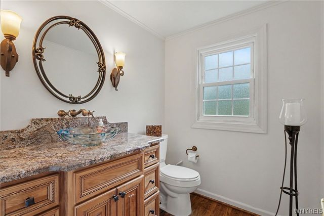 70 Briarhill Road, Amherst, NY 14221
