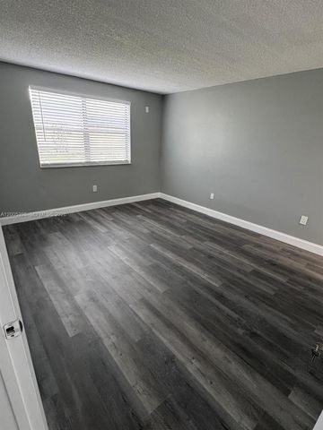 301 NW 177th St 130, Miami Gardens, FL 33169