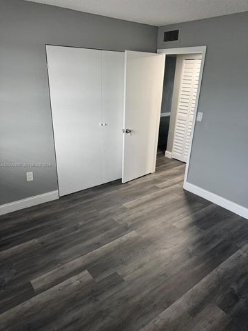 301 NW 177th St 130, Miami Gardens, FL 33169