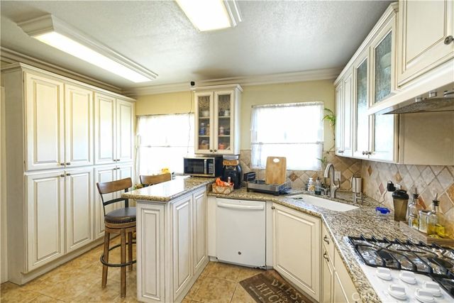 3407 Twilight Drive, Fullerton, CA 92835