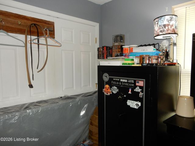 386 S Old Preston Hwy, Shepherdsville, KY 40165
