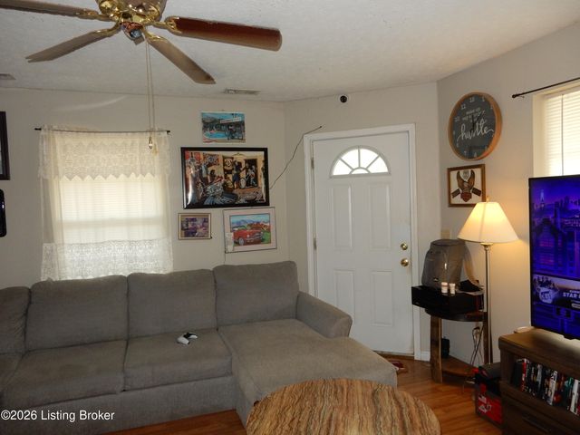 386 S Old Preston Hwy, Shepherdsville, KY 40165