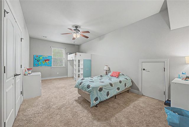 4105 Willowbend Drive, Rogers, AR 72758