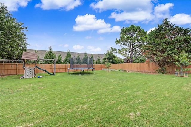 4105 Willowbend Drive, Rogers, AR 72758