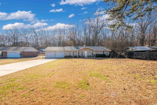 3005 T P White Drive, Jacksonville, AR 72076