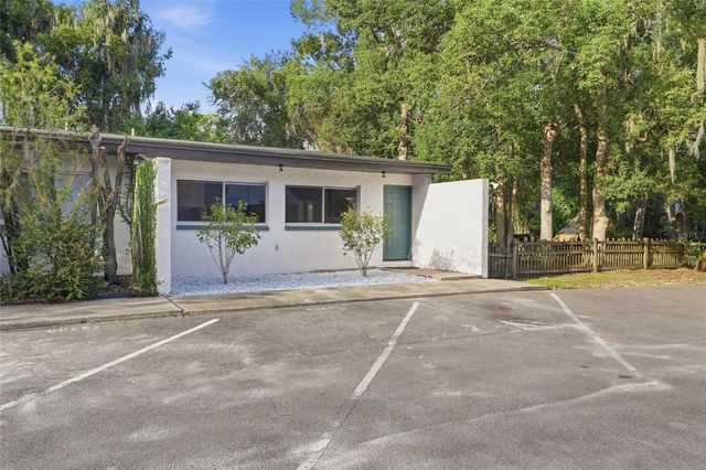 747 SE 2ND PLACE 10, Gainesville, FL 32601
