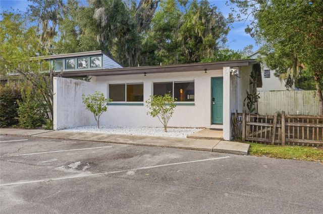 747 SE 2ND PLACE 10, Gainesville, FL 32601