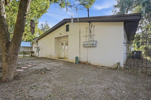 747 SE 2ND PLACE 10, Gainesville, FL 32601