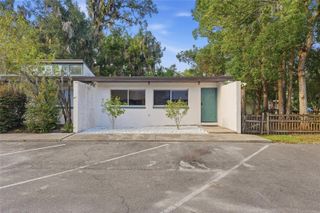 747 SE 2ND PLACE 10, Gainesville, FL 32601