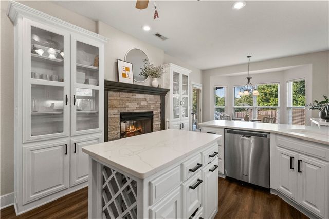 6203 Valley View Road, Rogers, AR 72758