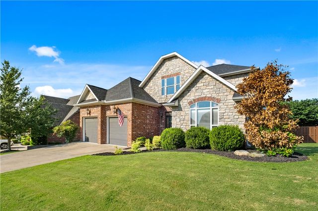 6203 Valley View Road, Rogers, AR 72758