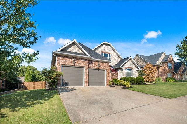 6203 Valley View Road, Rogers, AR 72758