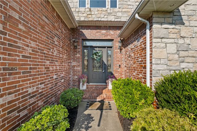 6203 Valley View Road, Rogers, AR 72758