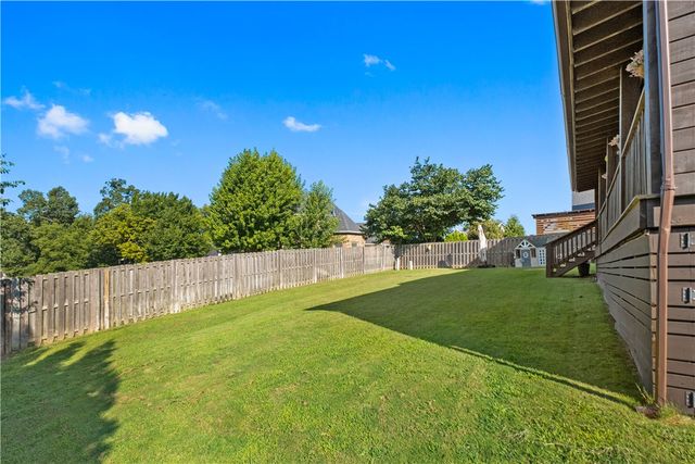 6203 Valley View Road, Rogers, AR 72758