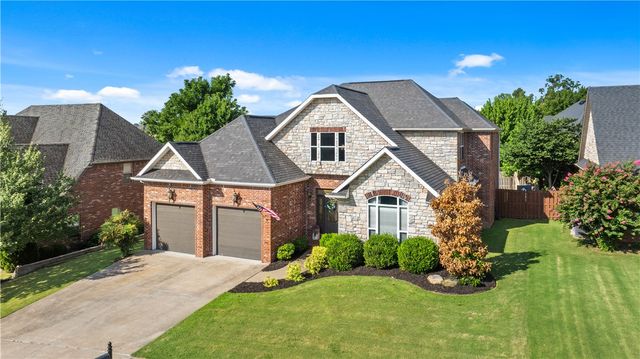 6203 Valley View Road, Rogers, AR 72758