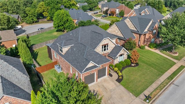 6203 Valley View Road, Rogers, AR 72758