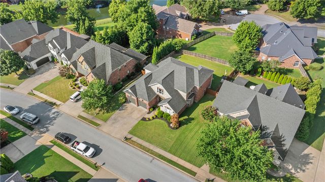 6203 Valley View Road, Rogers, AR 72758