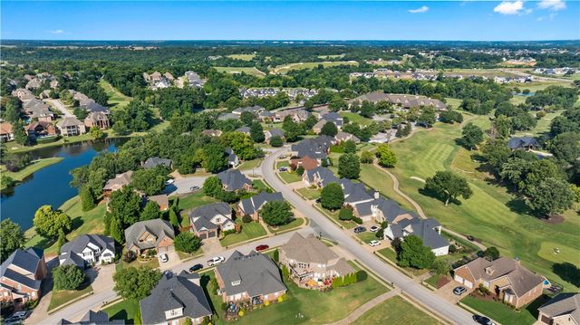6203 Valley View Road, Rogers, AR 72758