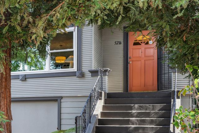 5216 Market St, Oakland, CA 94608