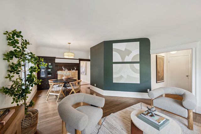 5216 Market St, Oakland, CA 94608