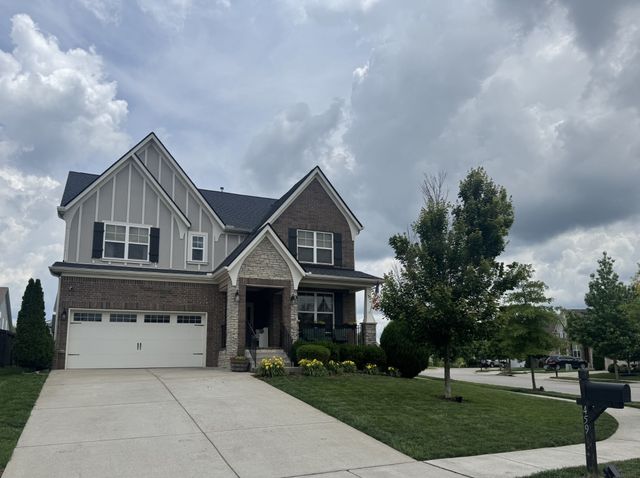 459 Rangeland Rd, Spring Hill, TN 37174
