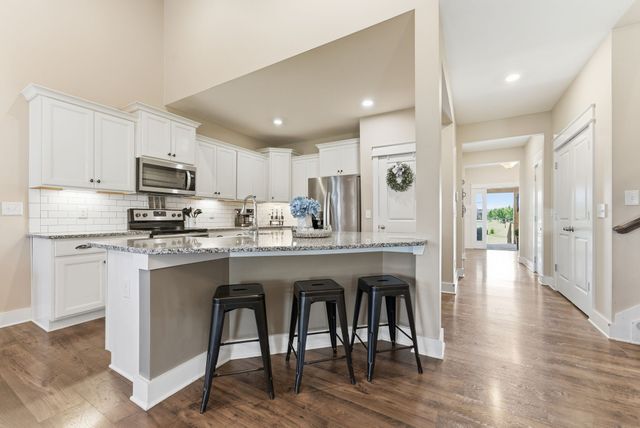 459 Rangeland Rd, Spring Hill, TN 37174