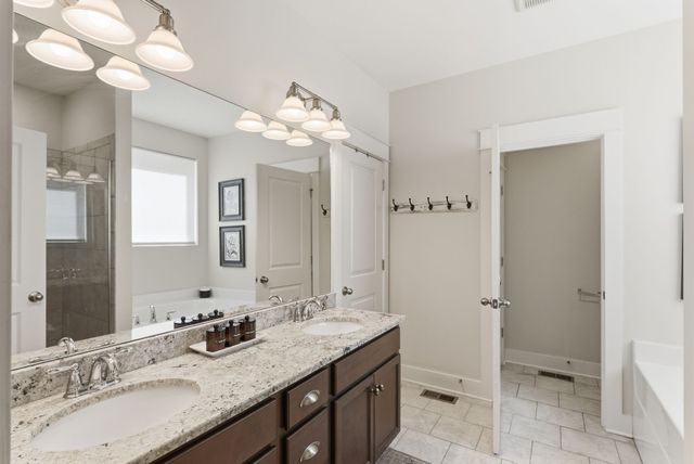 459 Rangeland Rd, Spring Hill, TN 37174