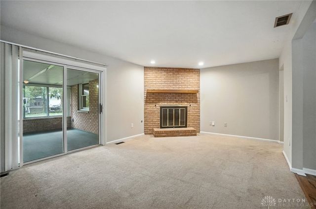 284 Blackstone Drive, Centerville, OH 45459