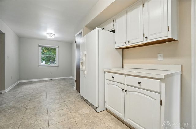 284 Blackstone Drive, Centerville, OH 45459