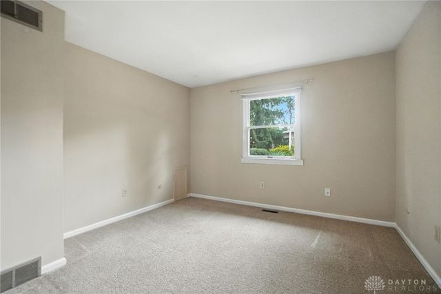 284 Blackstone Drive, Centerville, OH 45459
