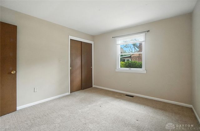 284 Blackstone Drive, Centerville, OH 45459