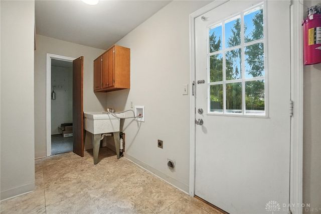 284 Blackstone Drive, Centerville, OH 45459