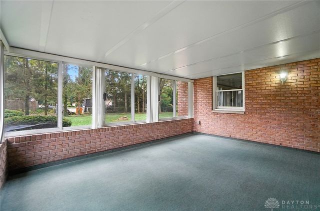 284 Blackstone Drive, Centerville, OH 45459