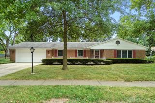 284 Blackstone Drive, Centerville, OH 45459